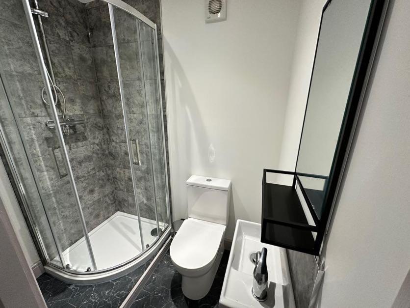 Sophisticated Silcoates Hotel Уейкфийлд Екстериор снимка