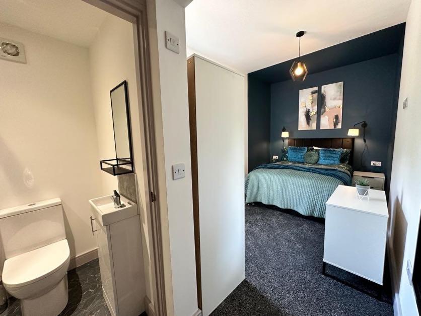 Sophisticated Silcoates Hotel Уейкфийлд Екстериор снимка